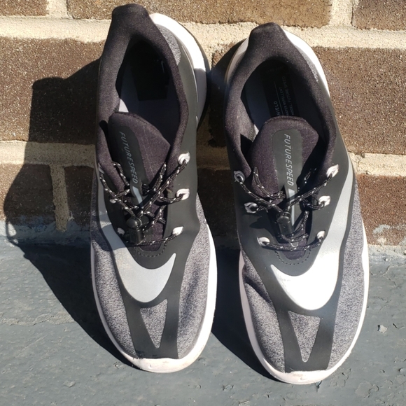 Nike - Picture 8 of 8